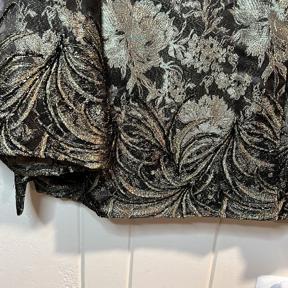 Carmen Marc Valvo Women Formal Top Jacket w gold design - Picture 5 of 15